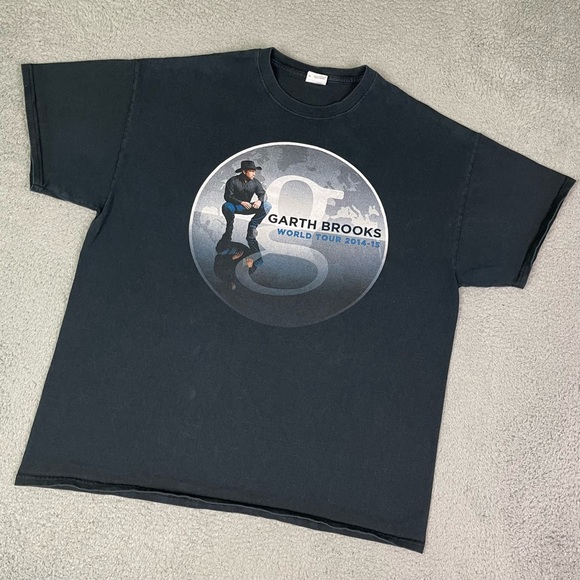 Garth Brooks concert T-shirt - Picture 1 of 4
